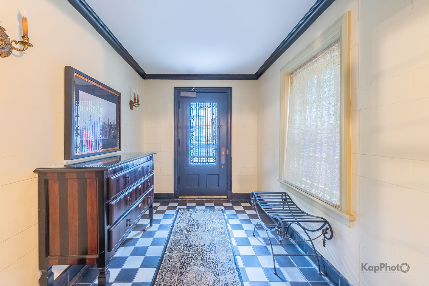24 E Scott Street Unit: 2