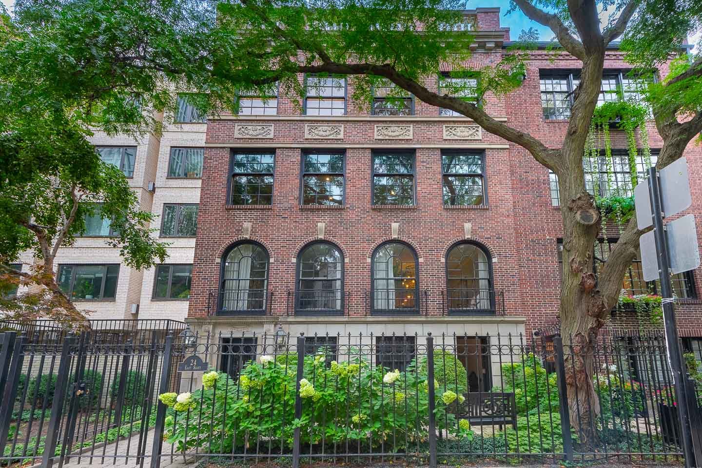 24 E Scott Street Unit: 2