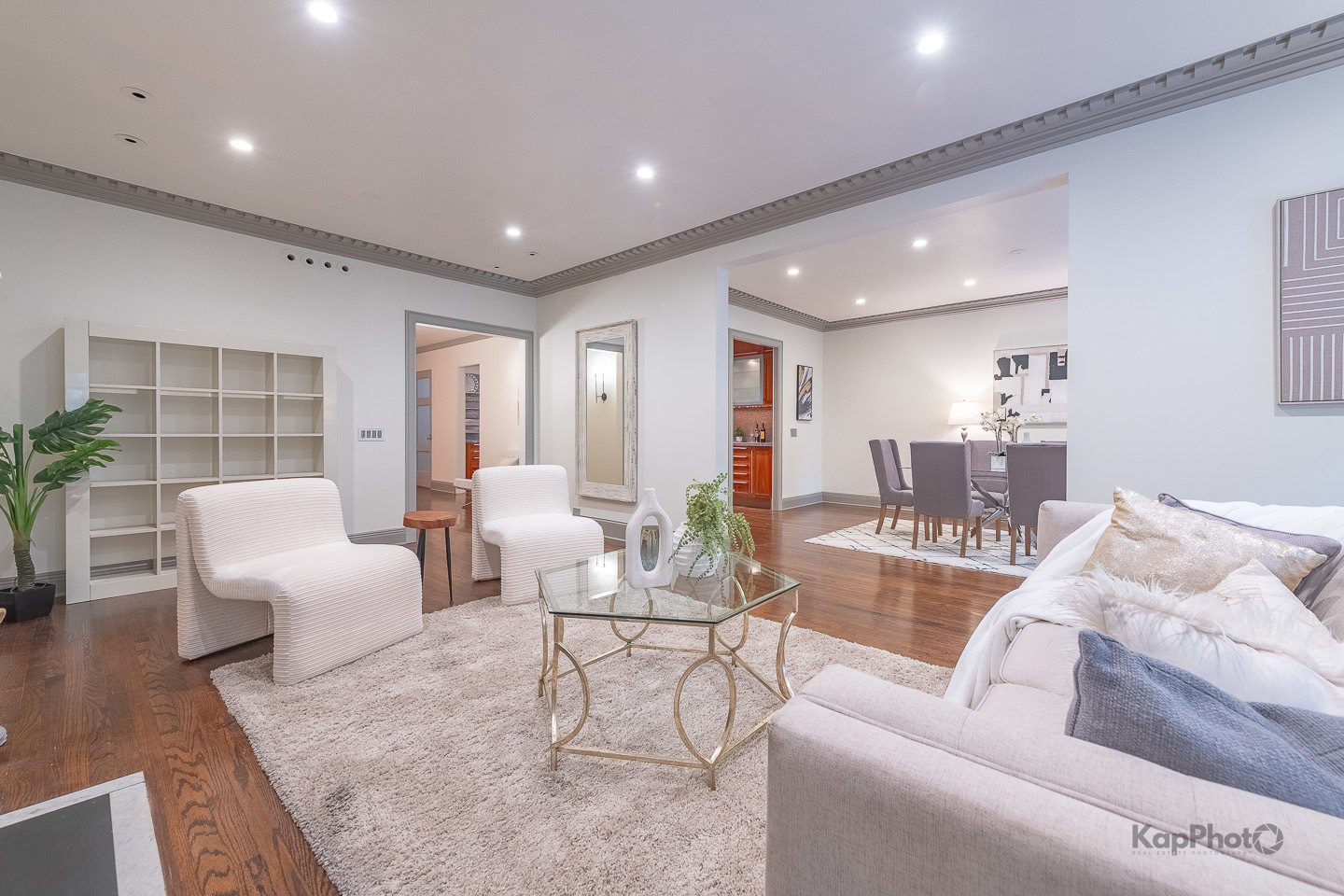 24 E Scott Street Unit: 2