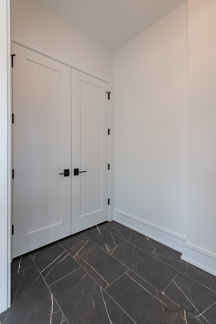 901 W Cullerton Street Unit: 1