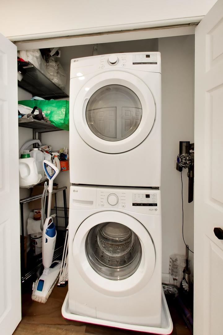 701 S Carpenter Street Unit: C