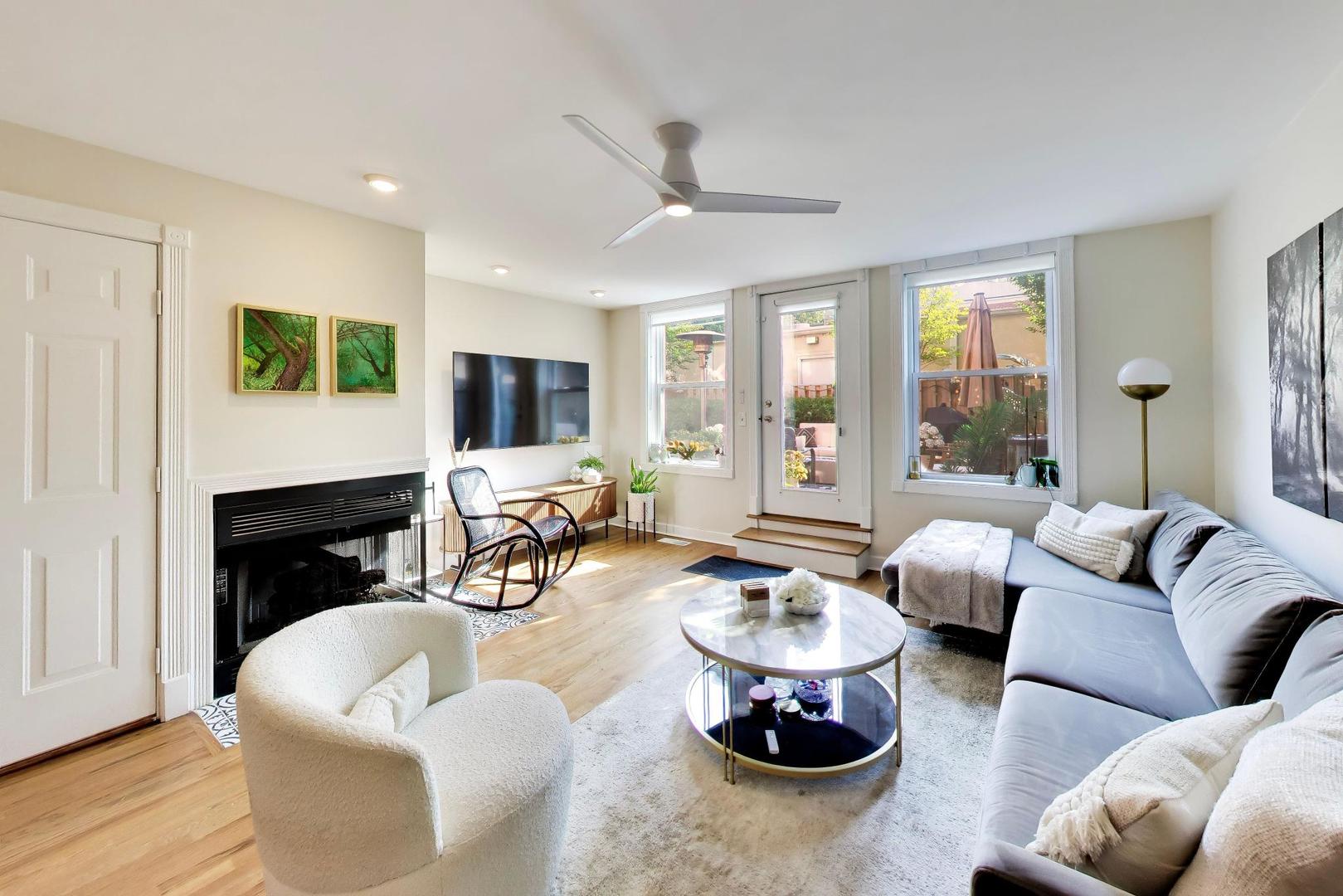 701 S Carpenter Street Unit: C