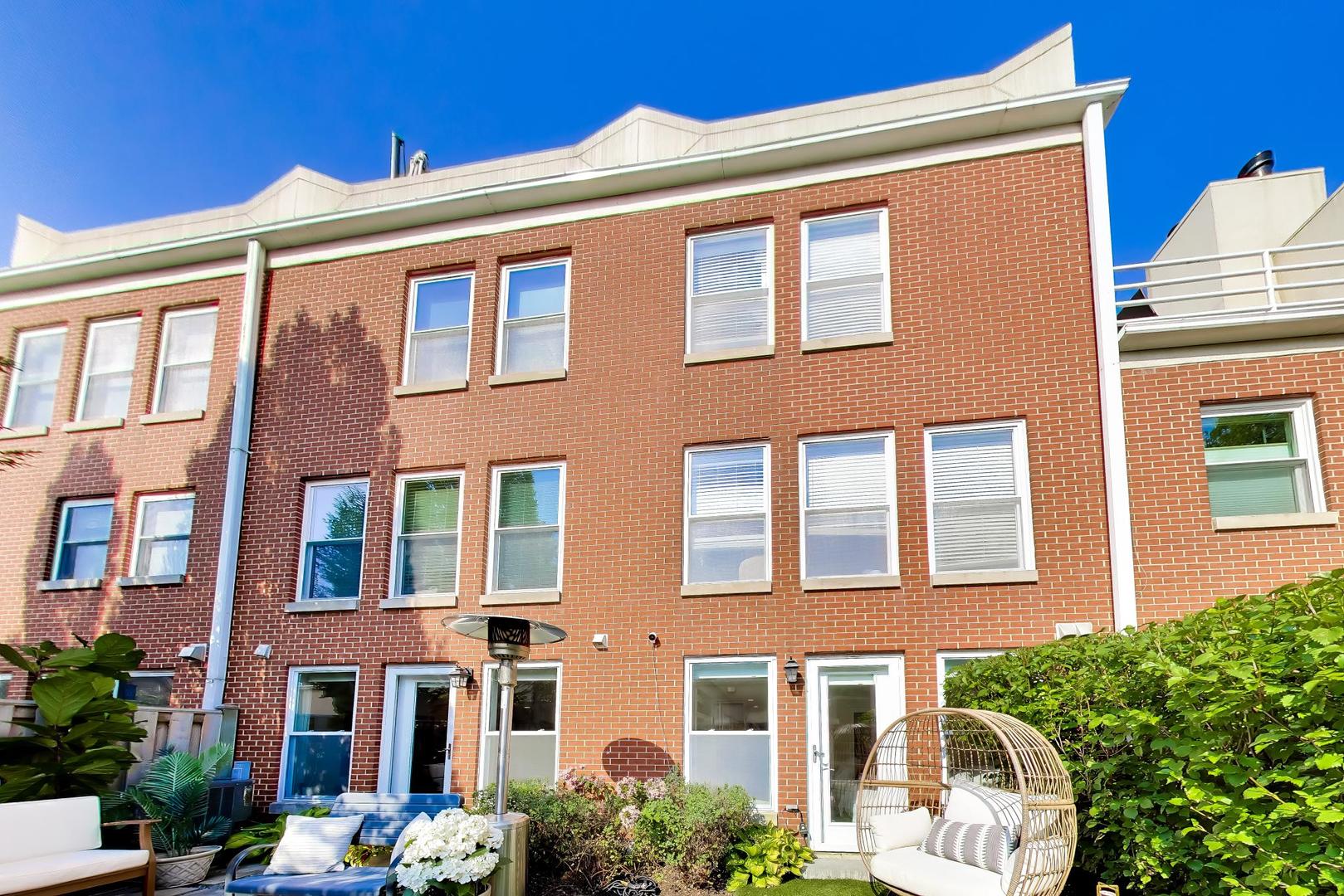 701 S Carpenter Street Unit: C