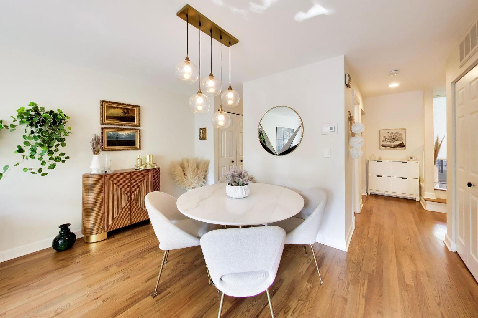 701 S Carpenter Street Unit: C