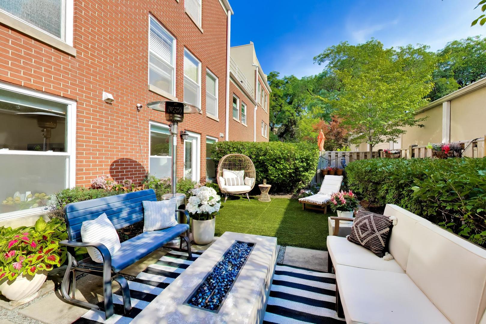701 S Carpenter Street Unit: C