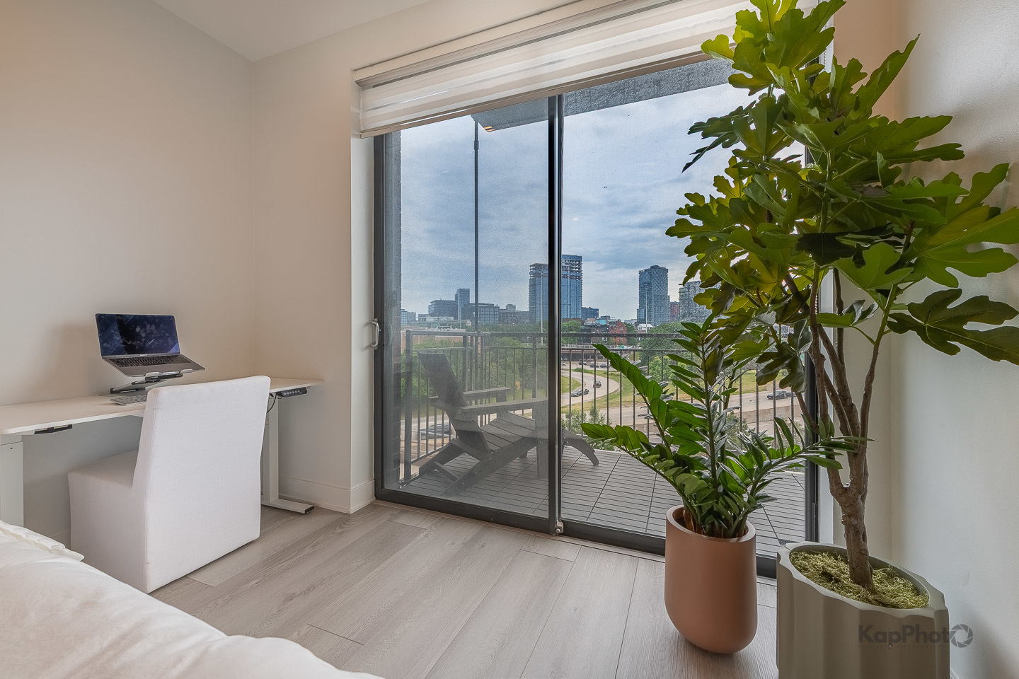 859 W Erie Street Unit: 506