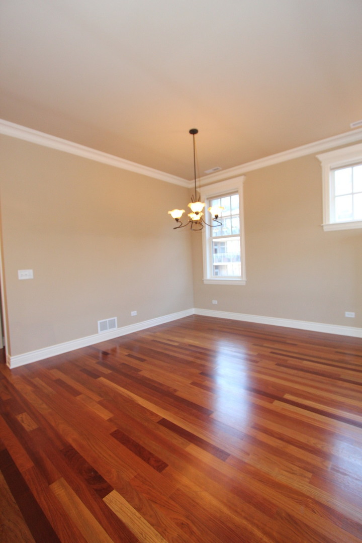 35 S Racine Avenue Unit: 5NW