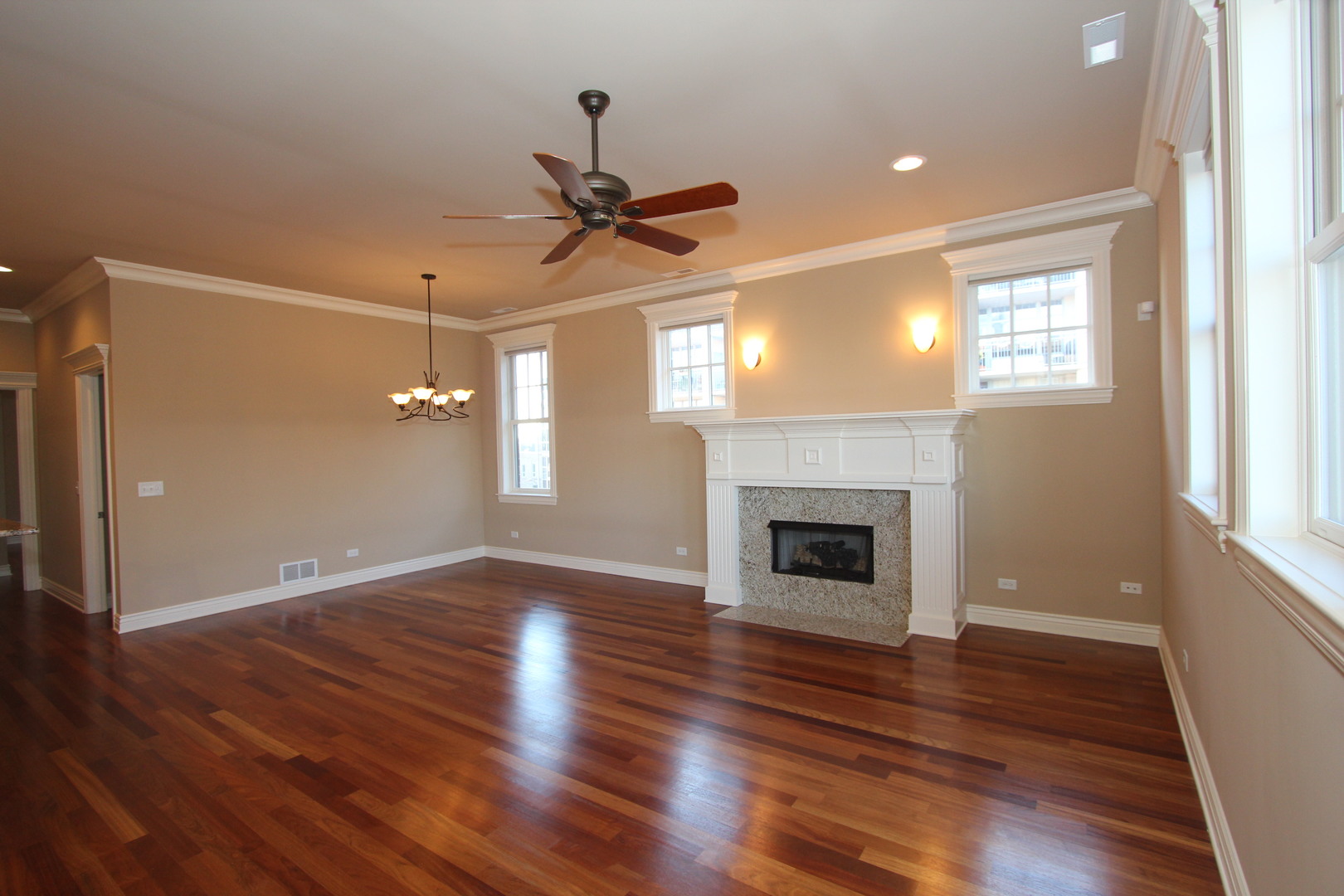 35 S Racine Avenue Unit: 5NW