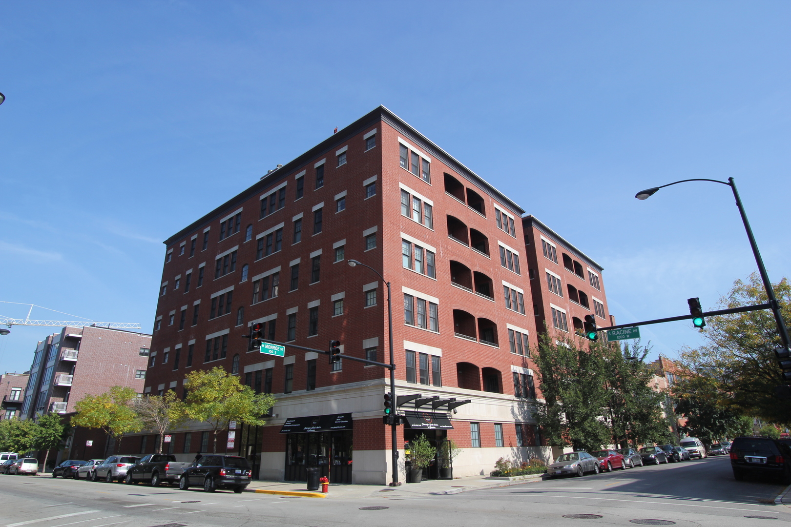 35 S Racine Avenue Unit: 5NW