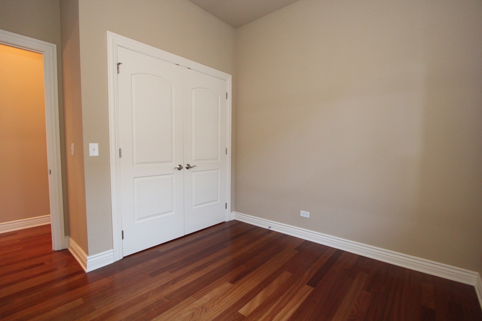 35 S Racine Avenue Unit: 5NW