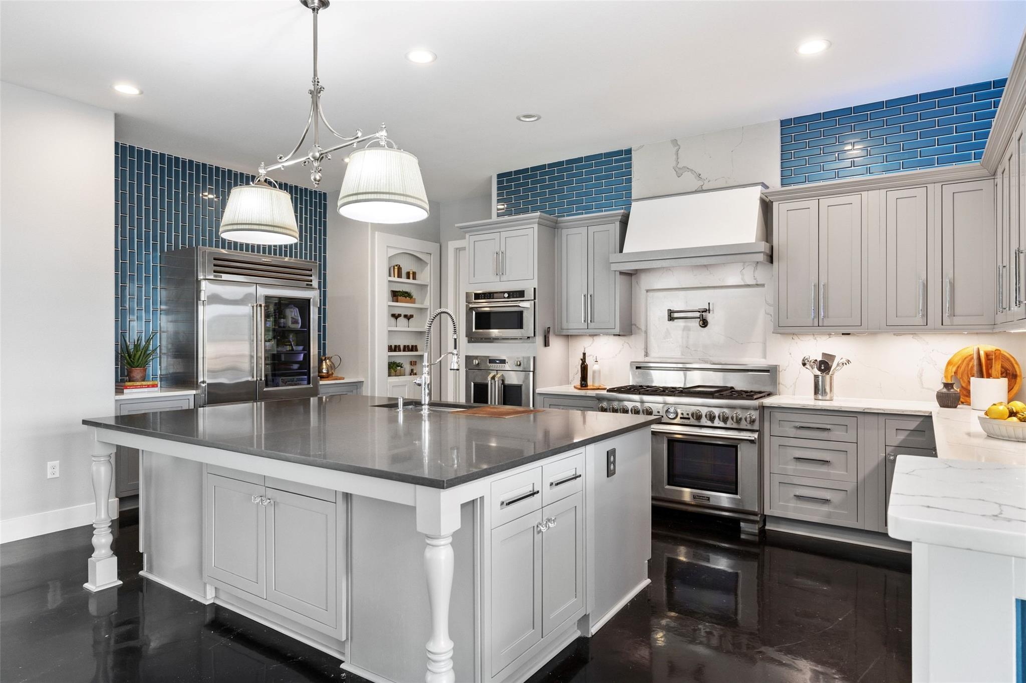713 Laughing Dog CT