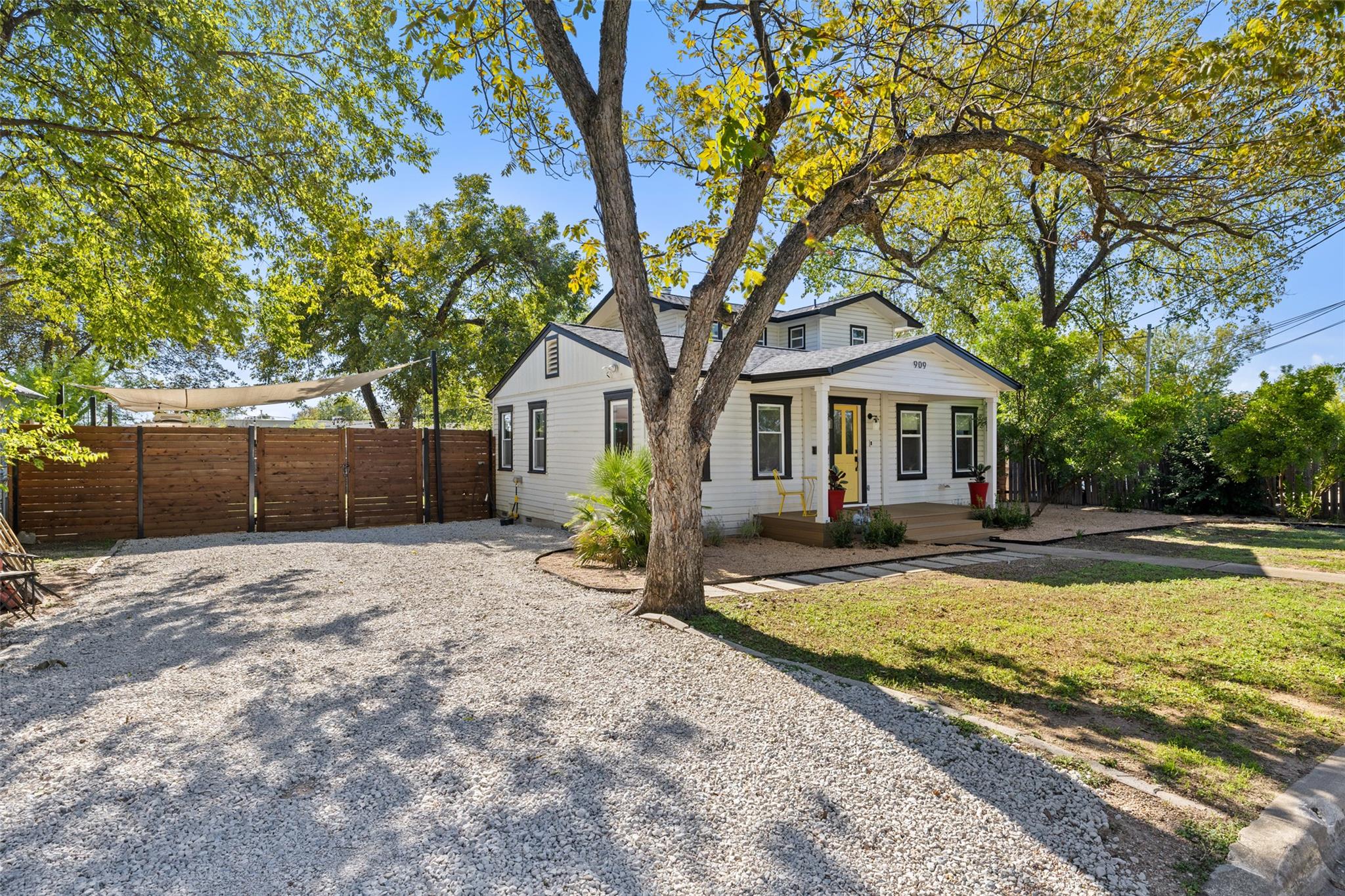 909 E 50th St, Austin