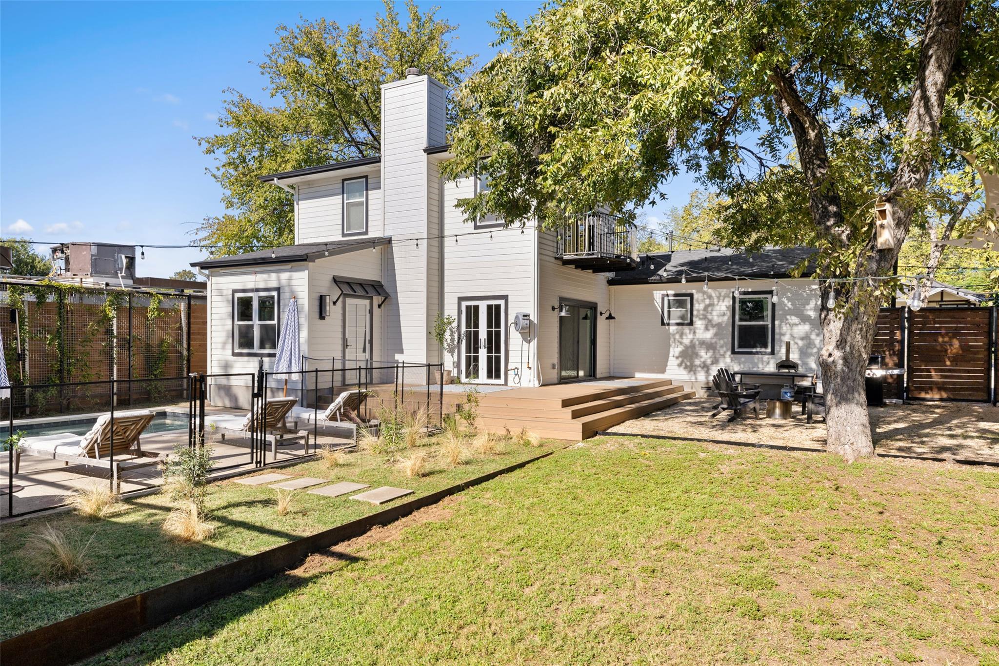 909 E 50th St, Austin