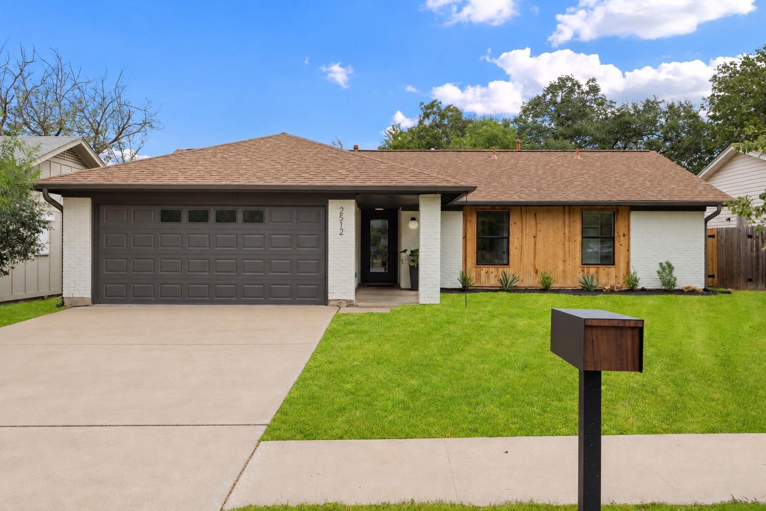 2512 McGregor DR