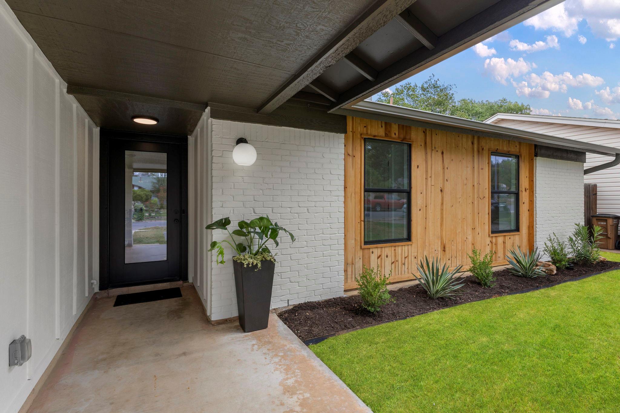2512 McGregor DR