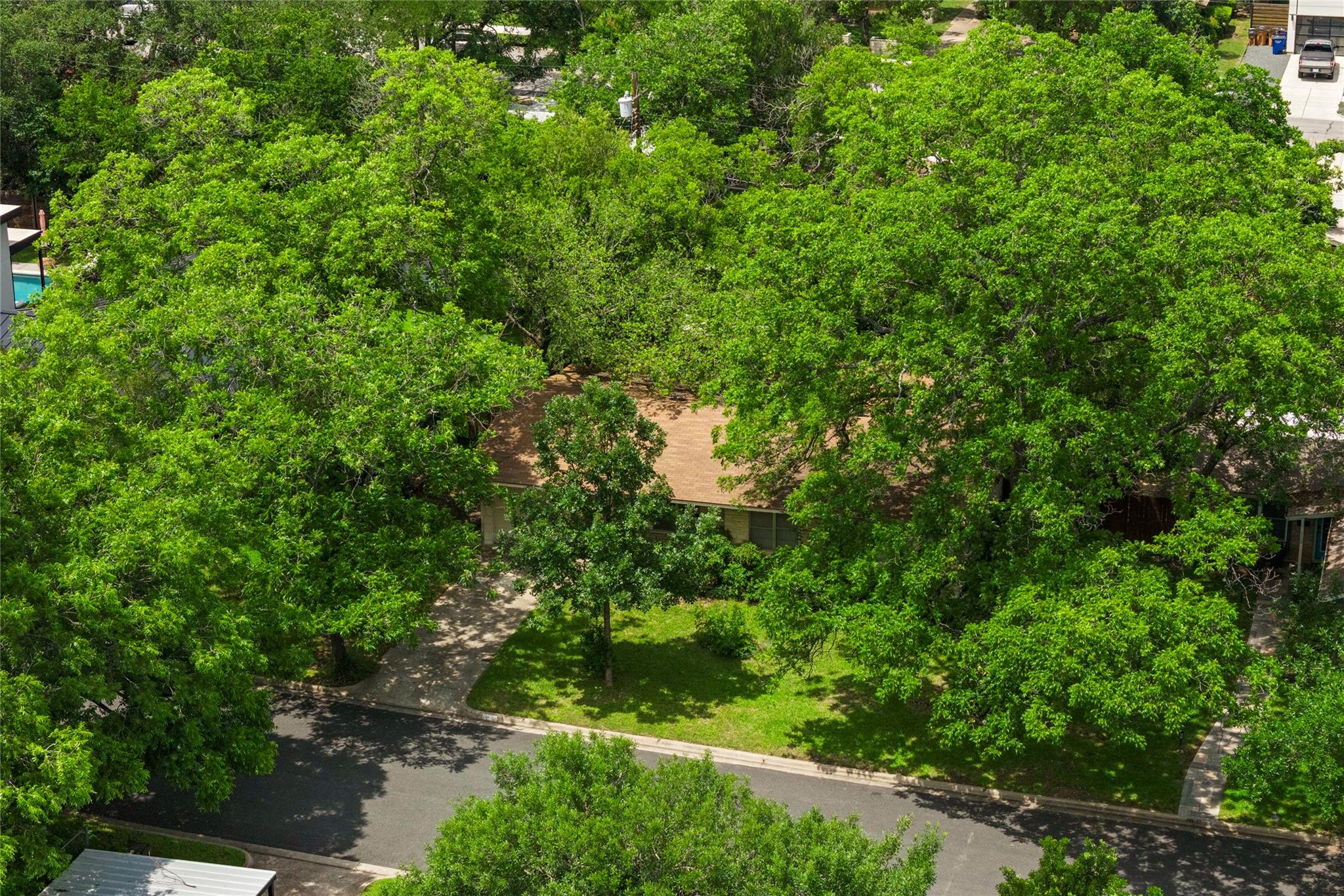 1102 Southwood RD