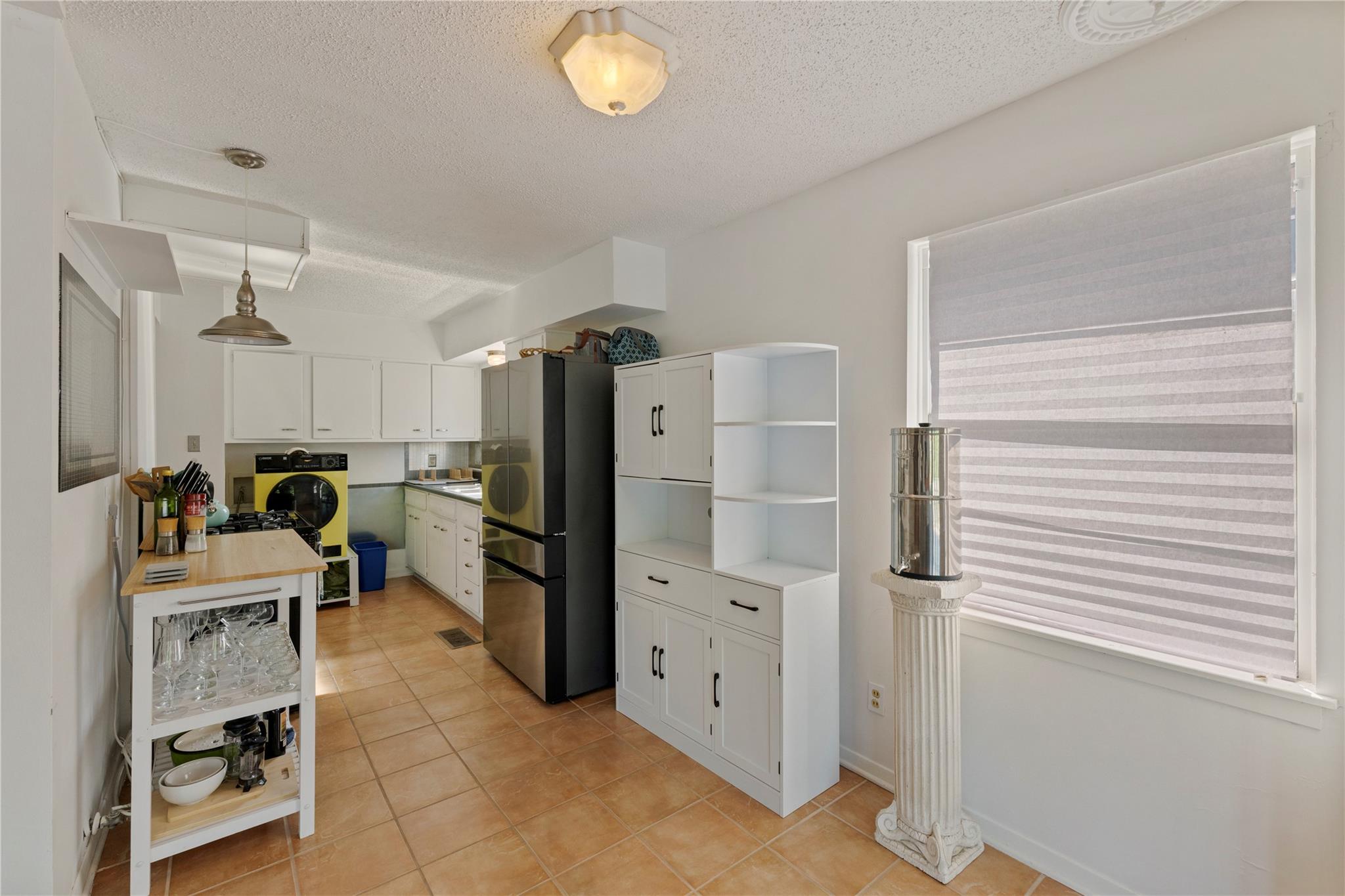 402 Philco DR