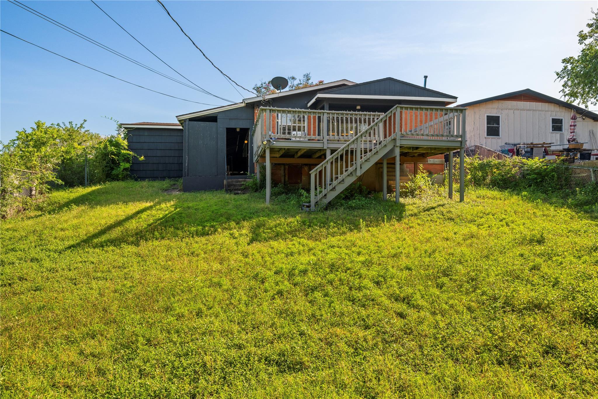 402 Philco DR