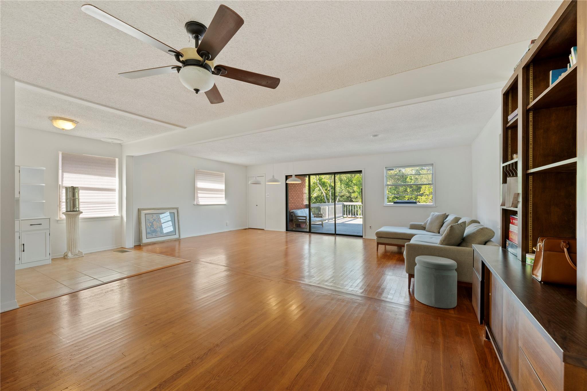 402 Philco DR