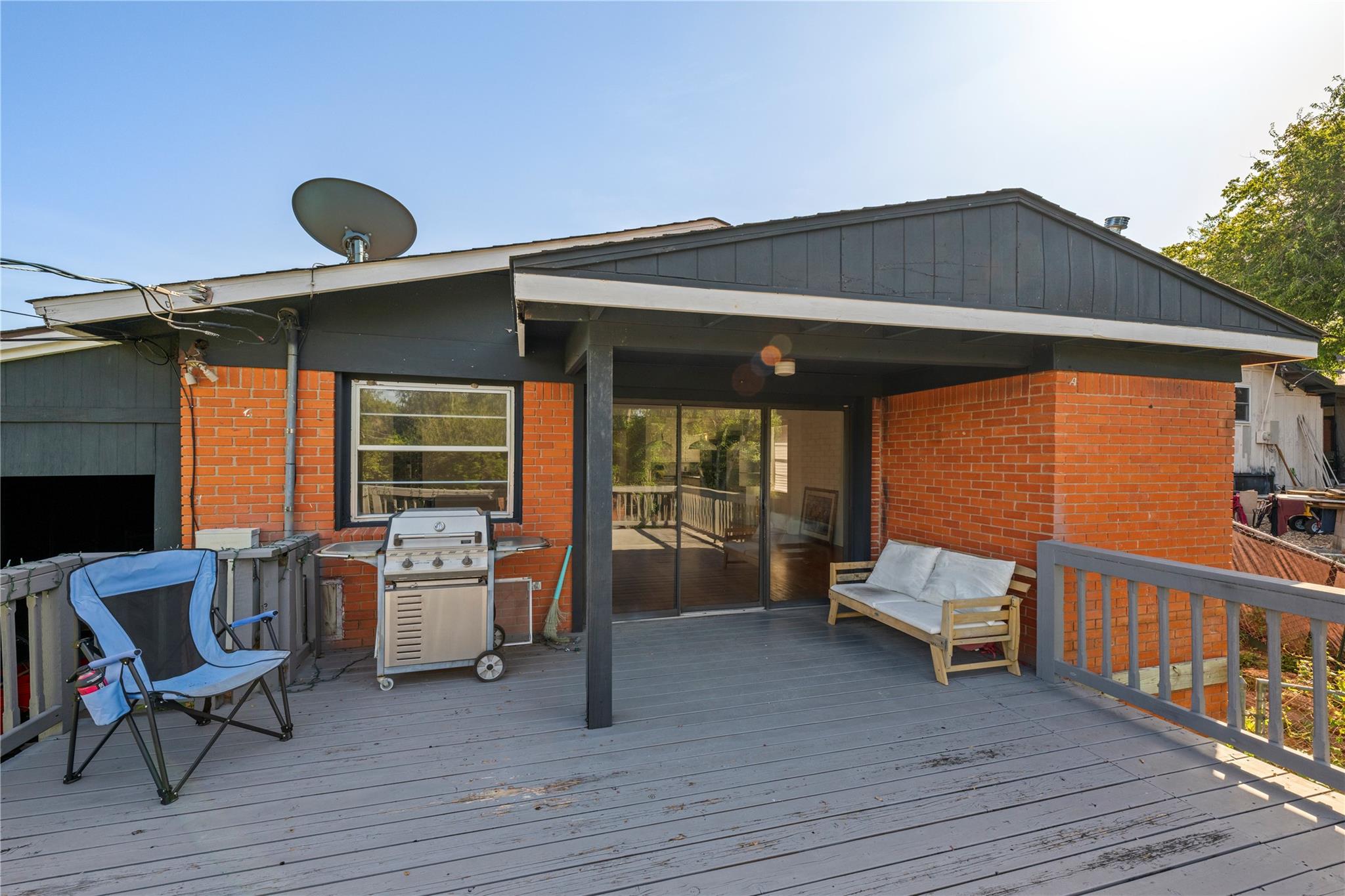 402 Philco DR