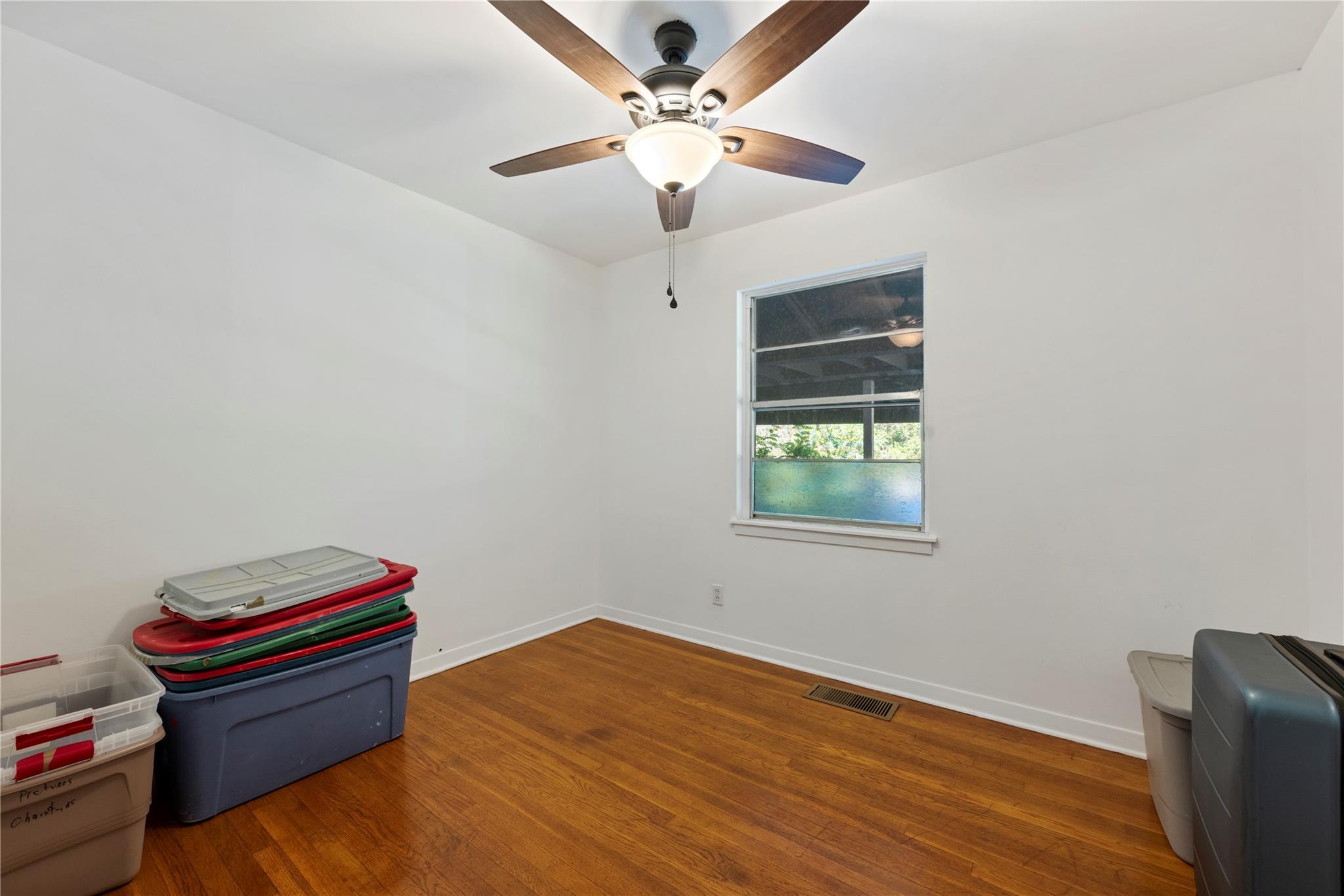402 Philco DR