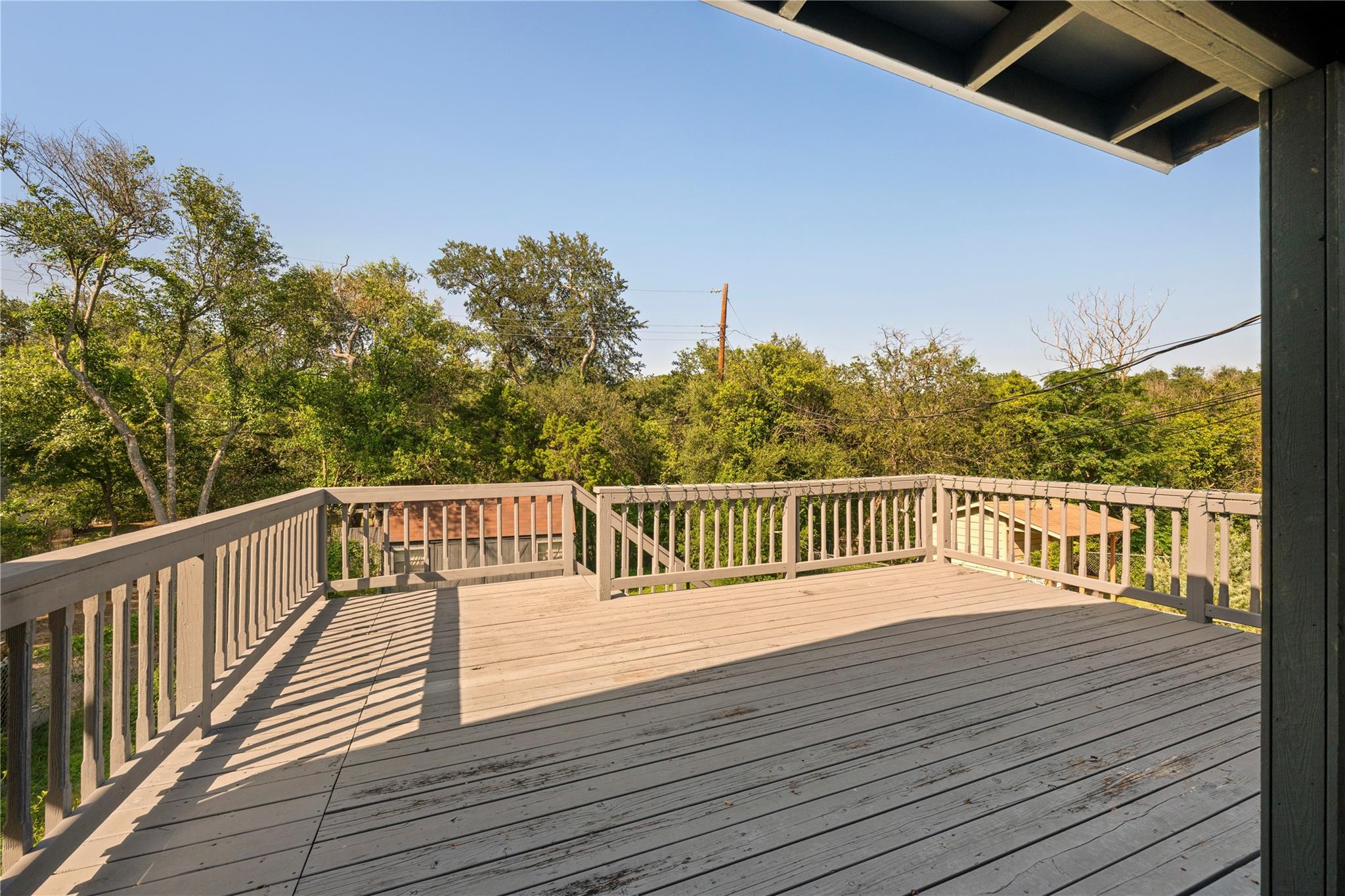 402 Philco DR