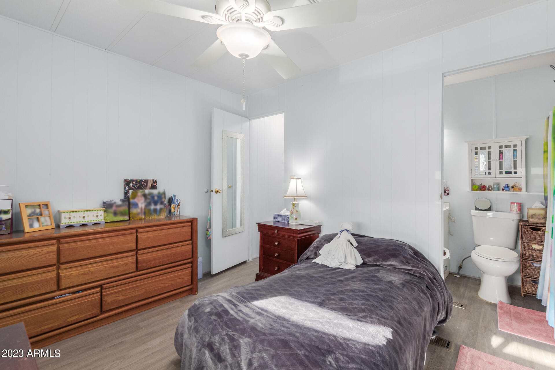 661 S HAWES Road, 30