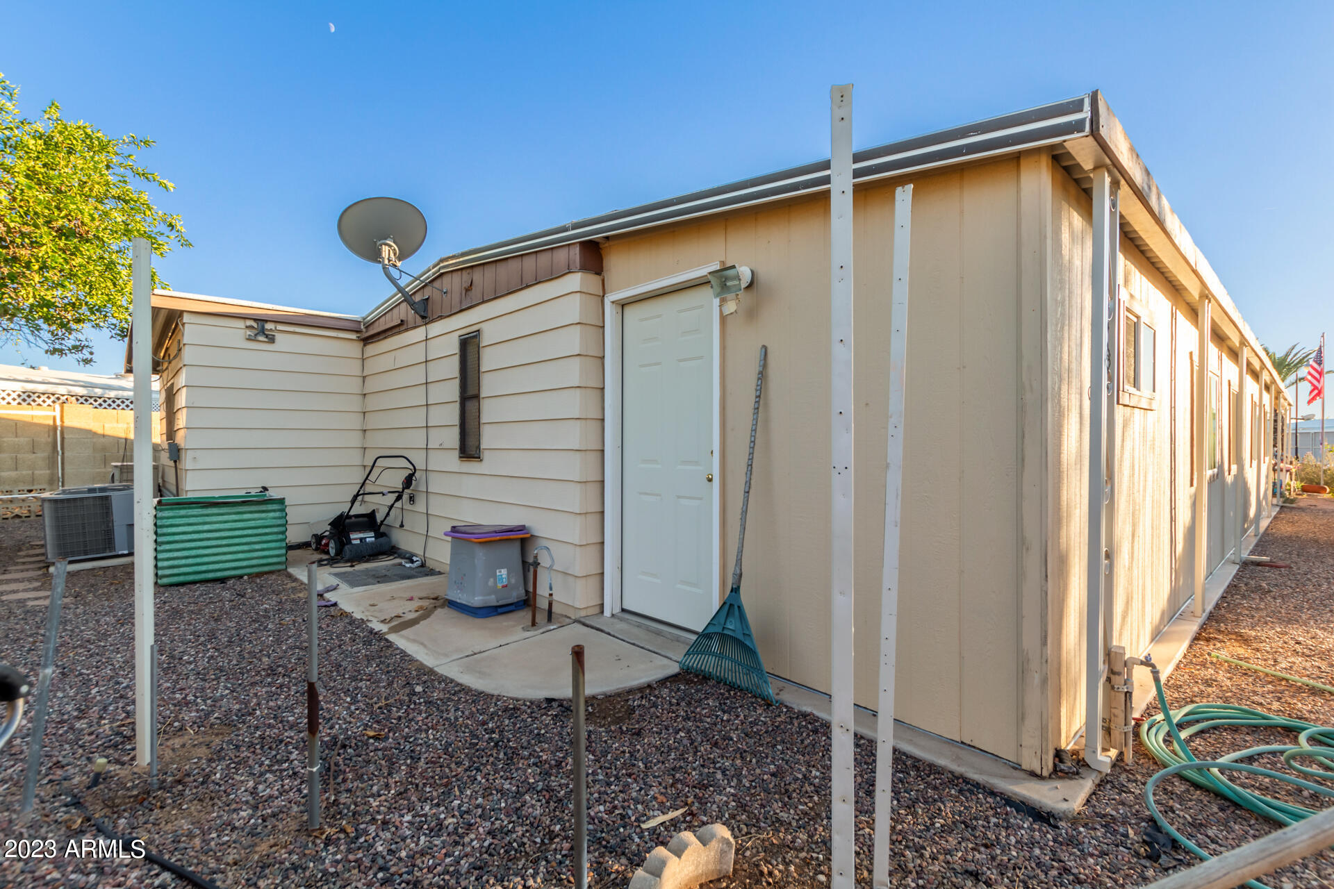 661 S HAWES Road, 30