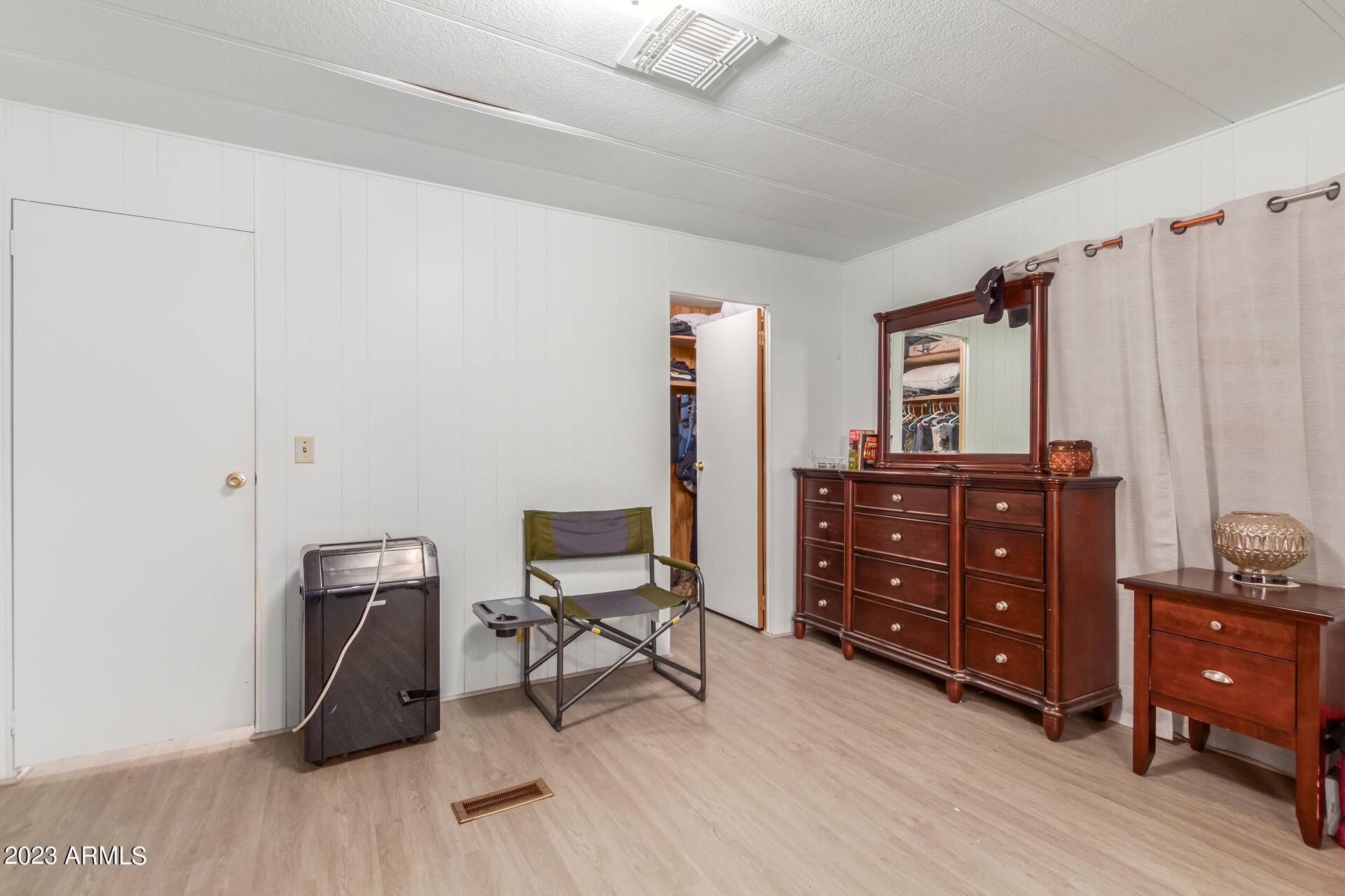 661 S HAWES Road, 30