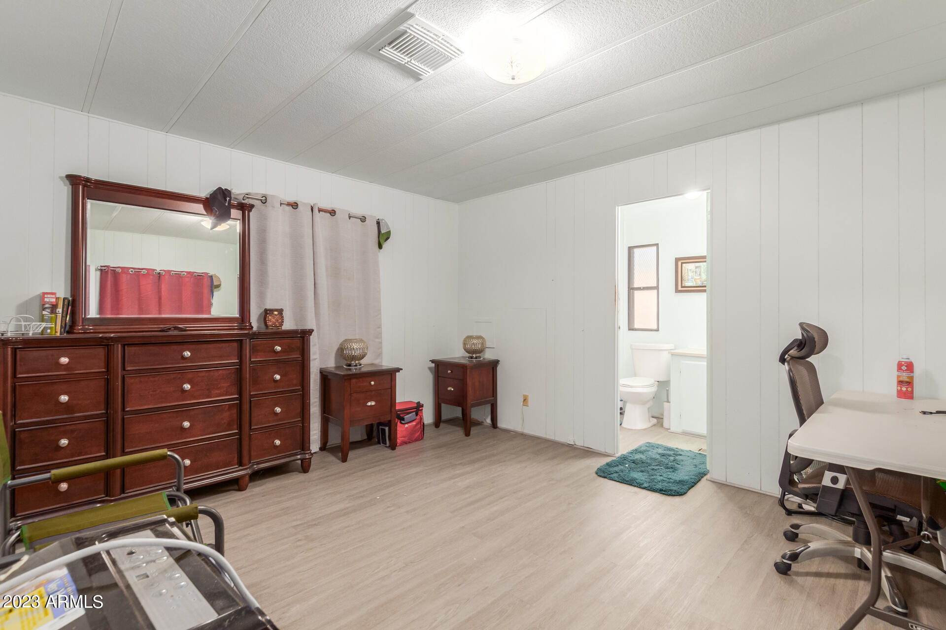 661 S HAWES Road, 30