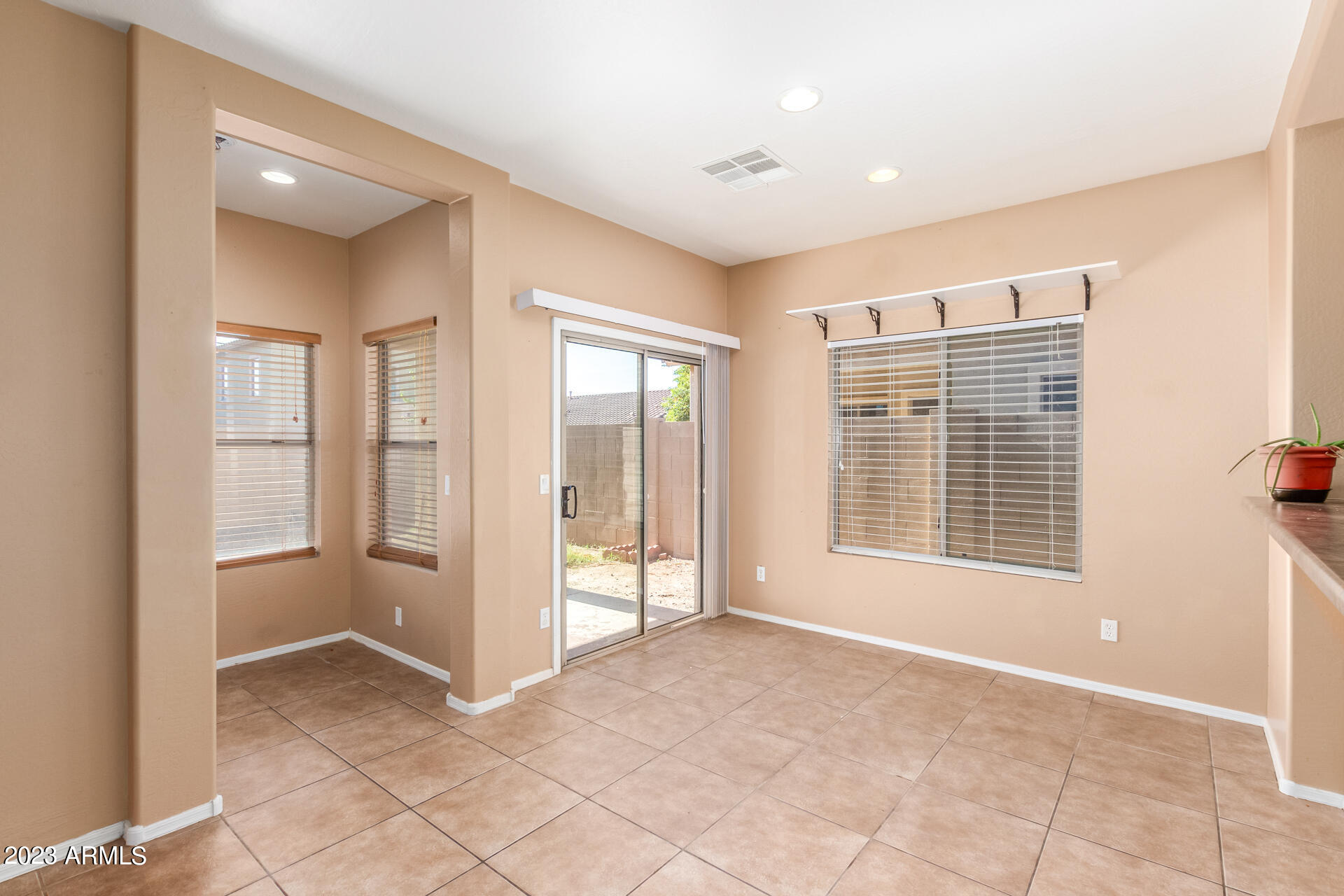 9933 W CHIPMAN Road