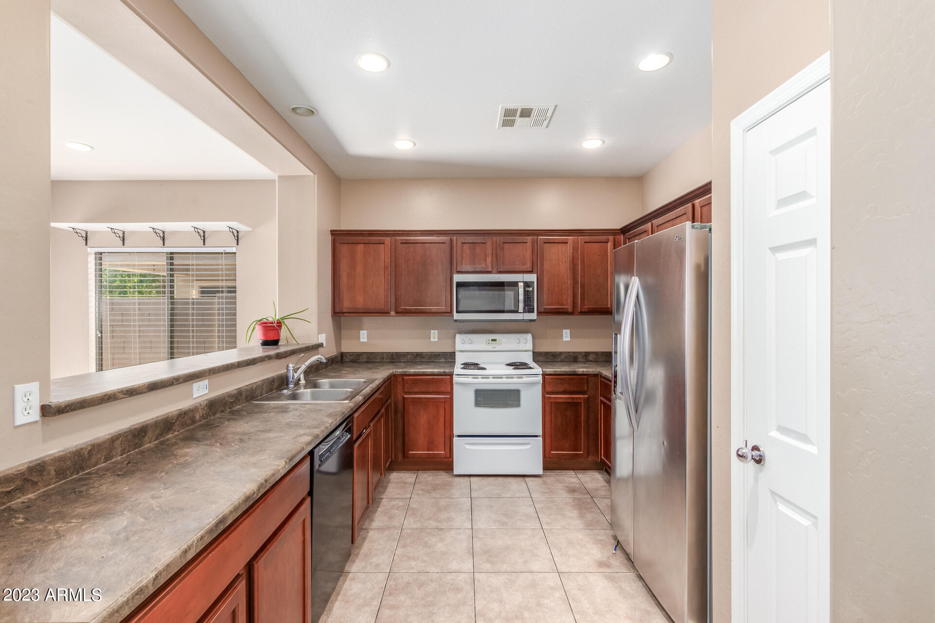9933 W CHIPMAN Road