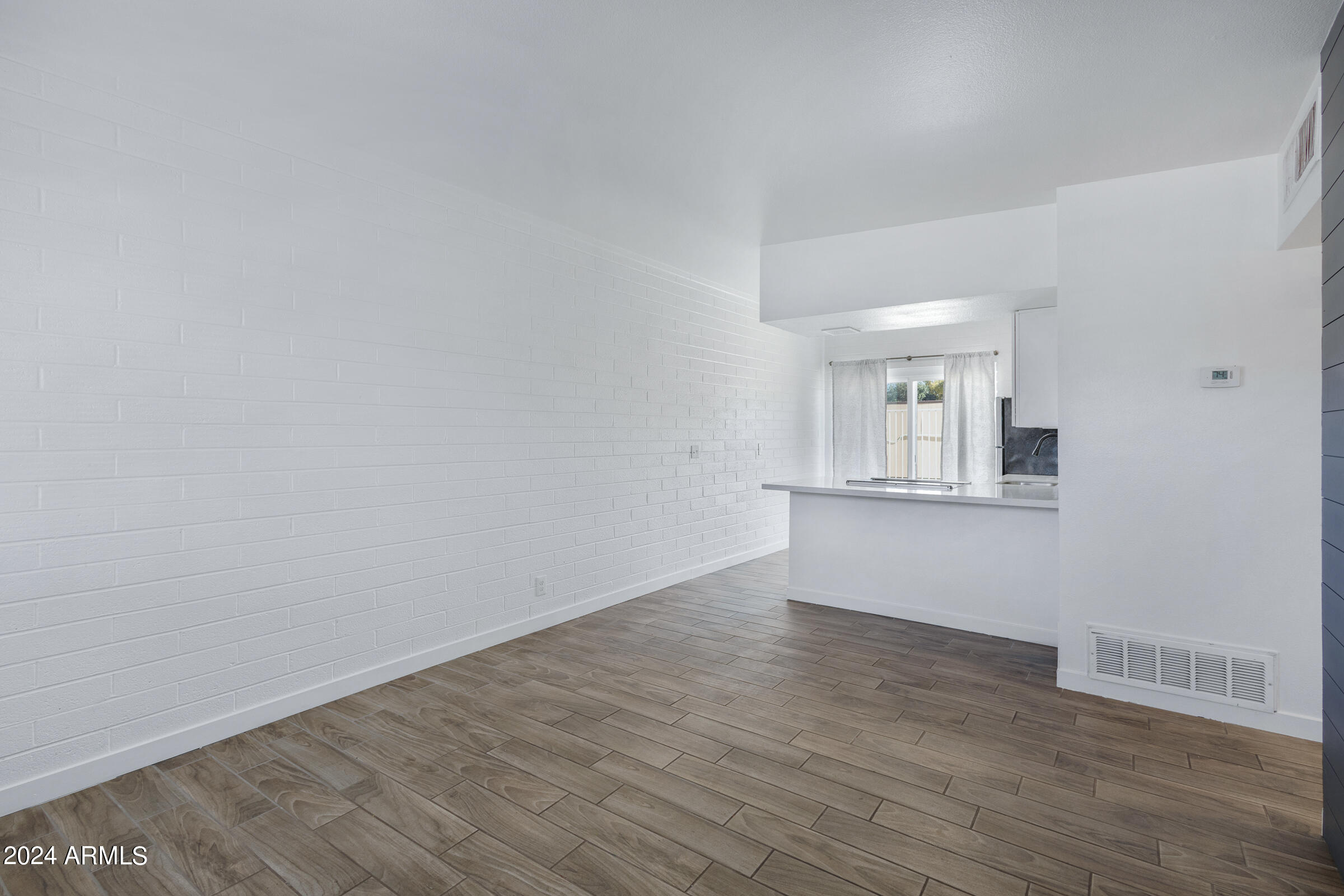 383 N EVERGREEN Street