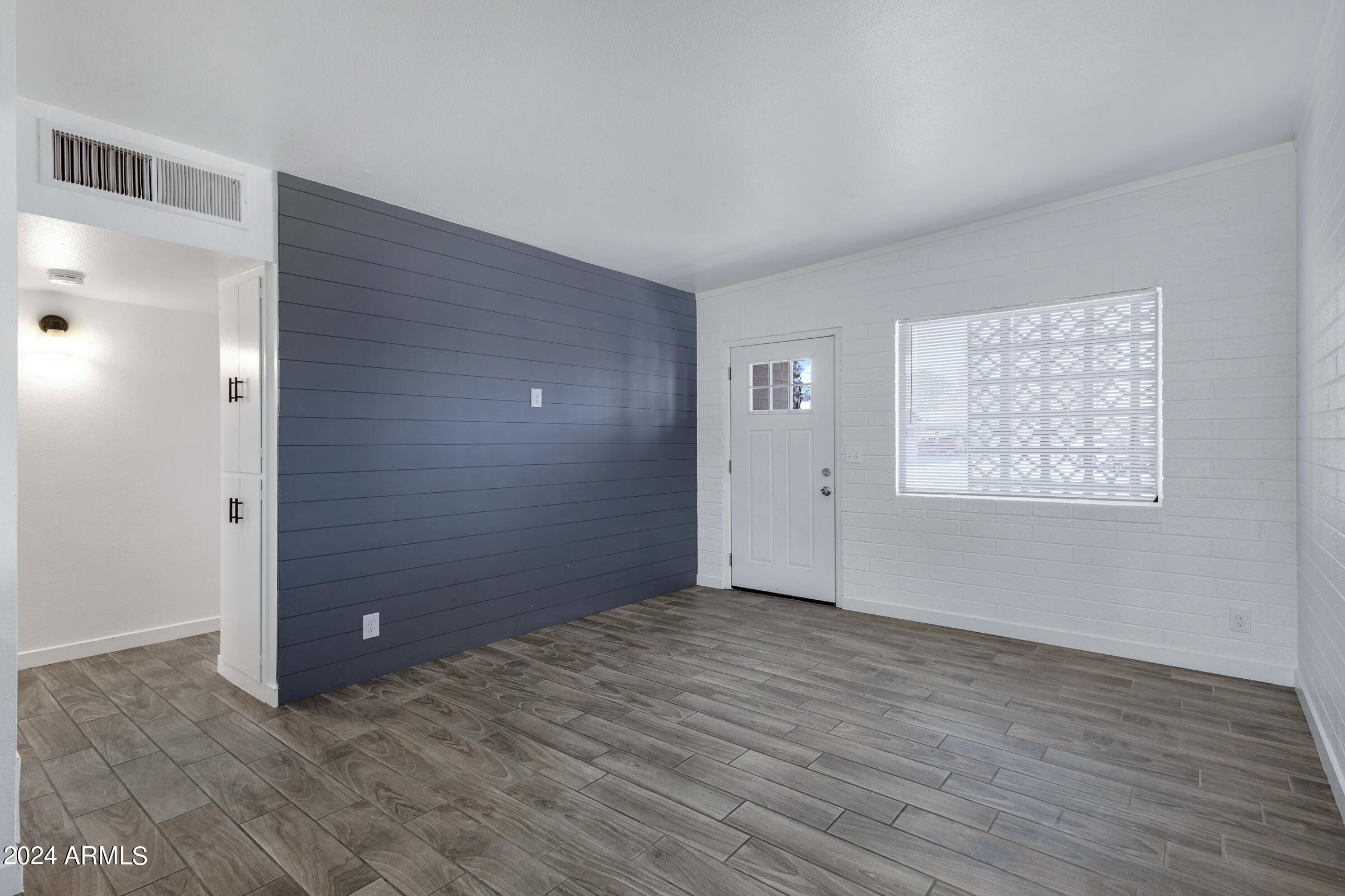 383 N EVERGREEN Street