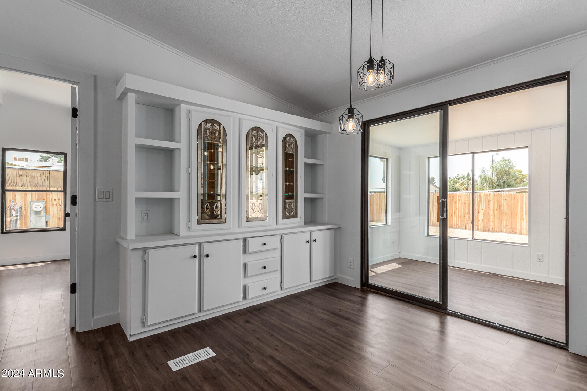 7027 W NANCY Road