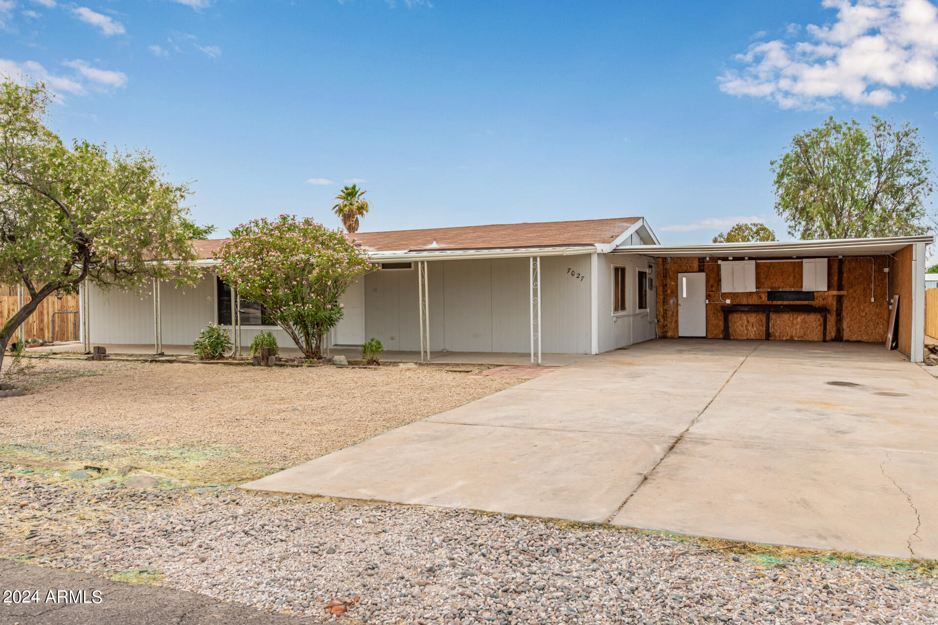 7027 W NANCY Road