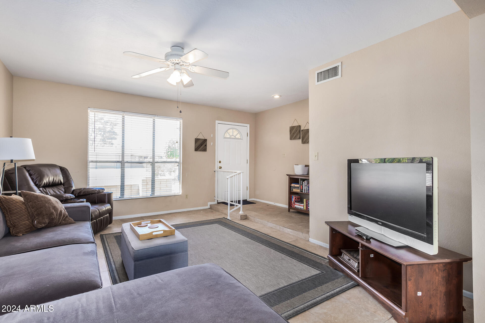 4616 W LANDIS Lane