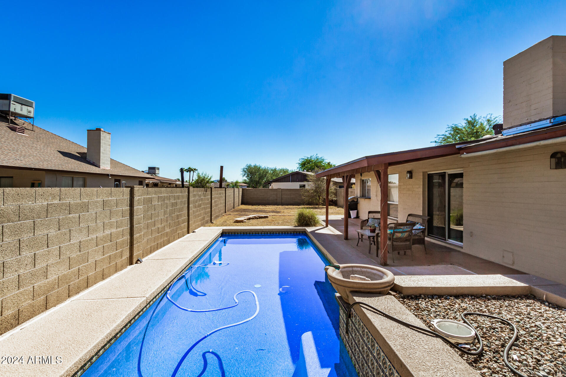 4616 W LANDIS Lane