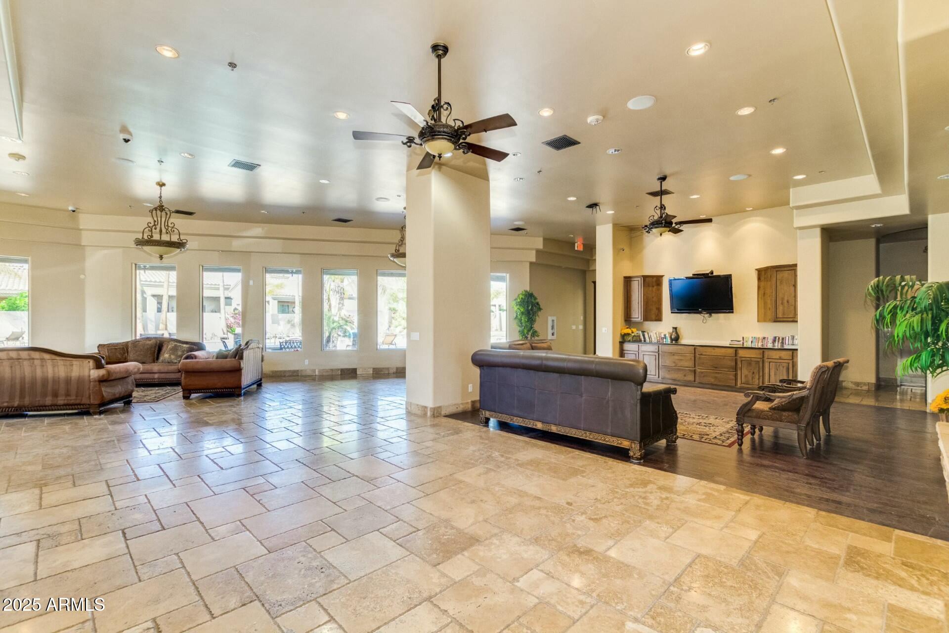 6202 E MCKELLIPS Road, 91