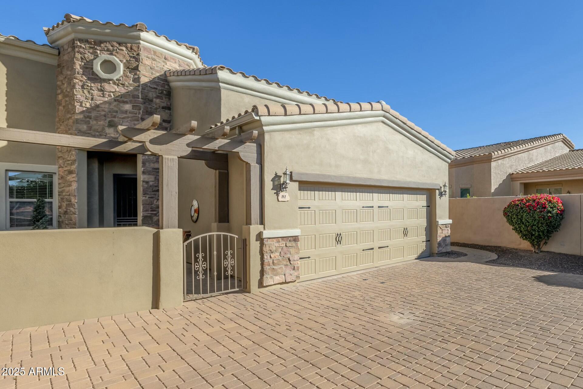 6202 E MCKELLIPS Road, 91