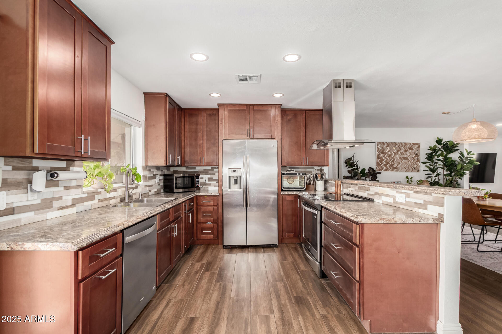 4705 W ANNETTE Circle