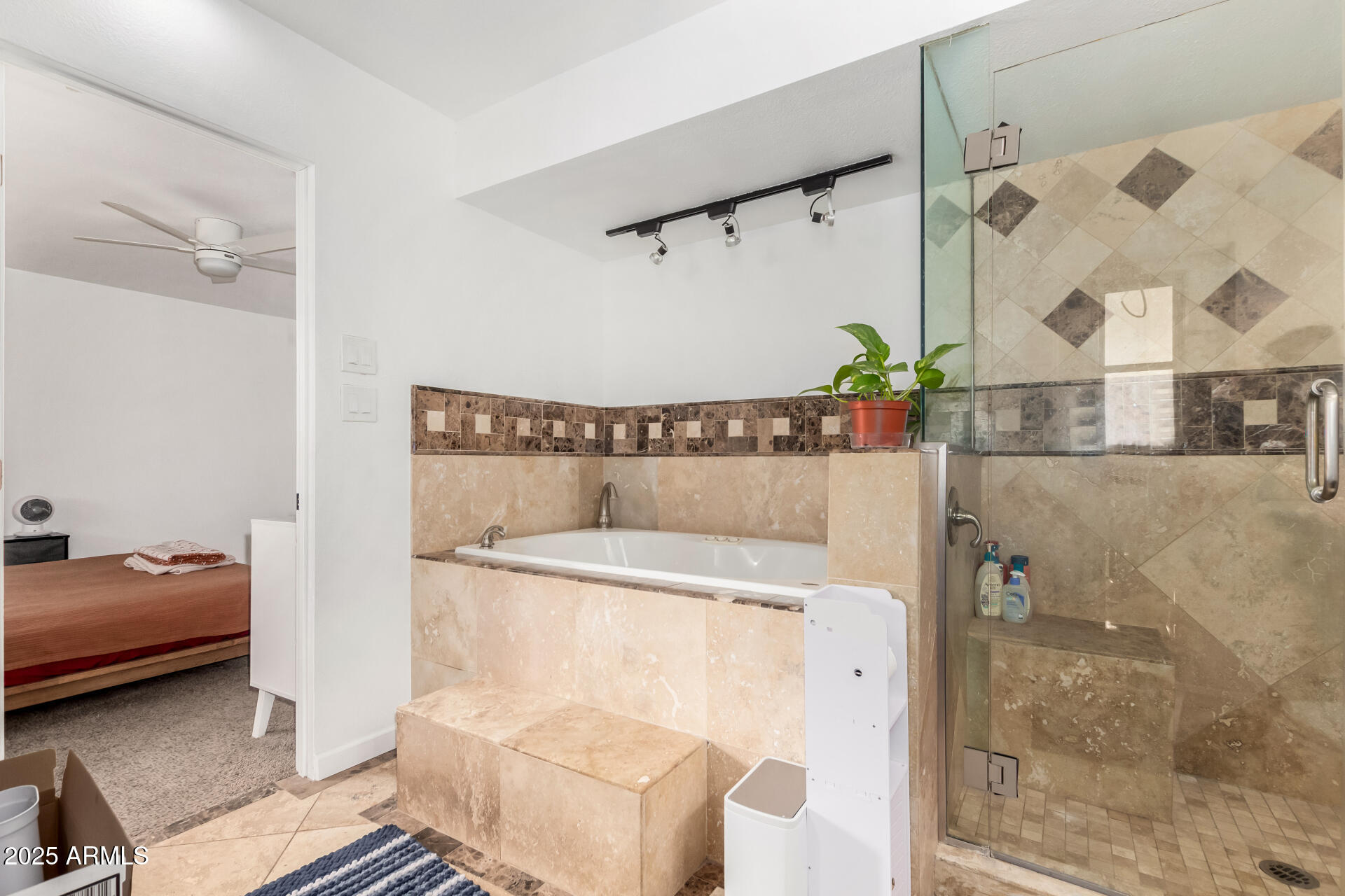 4705 W ANNETTE Circle