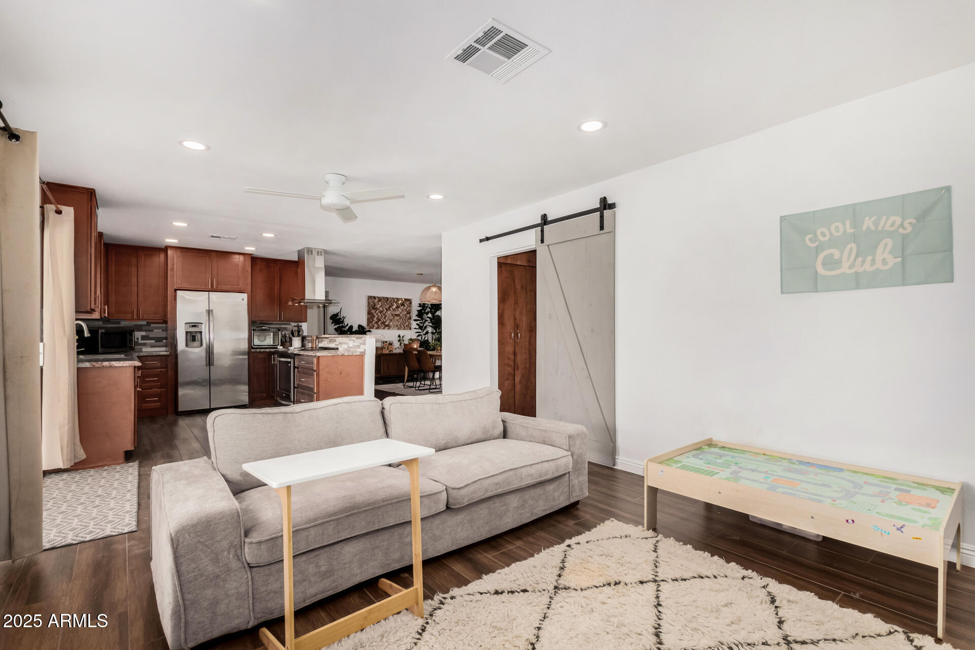 4705 W ANNETTE Circle