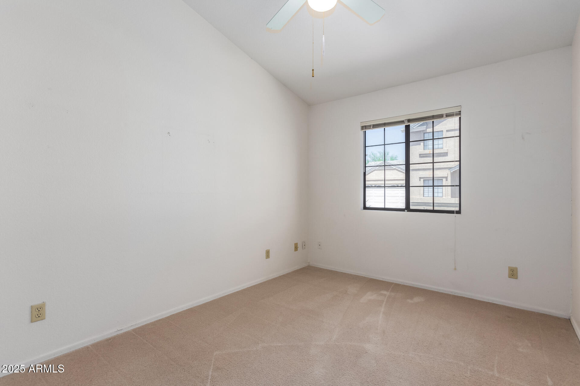 2039 W RONALD Road