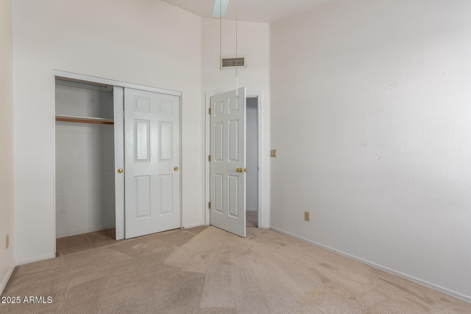 2039 W RONALD Road