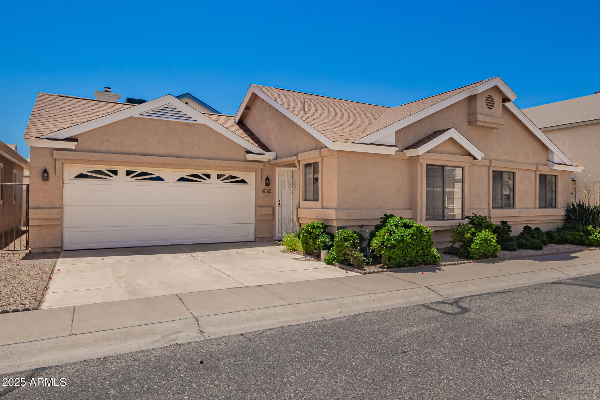 2039 W RONALD Road