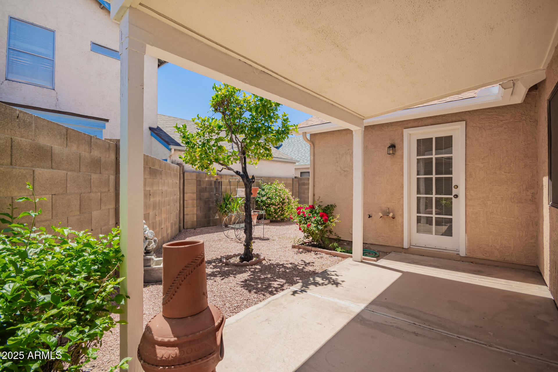 2039 W RONALD Road