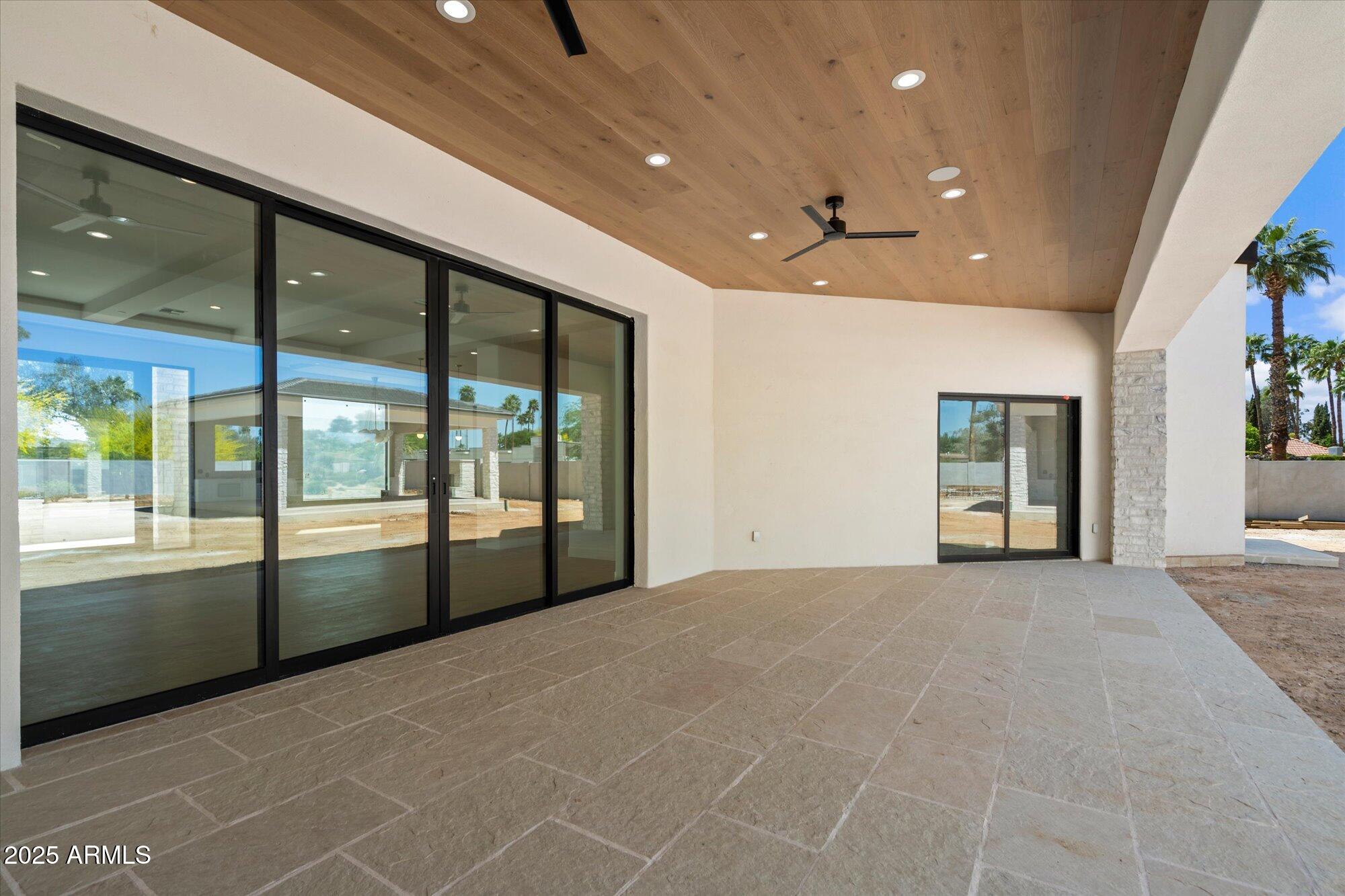 6202 E LARKSPUR Drive