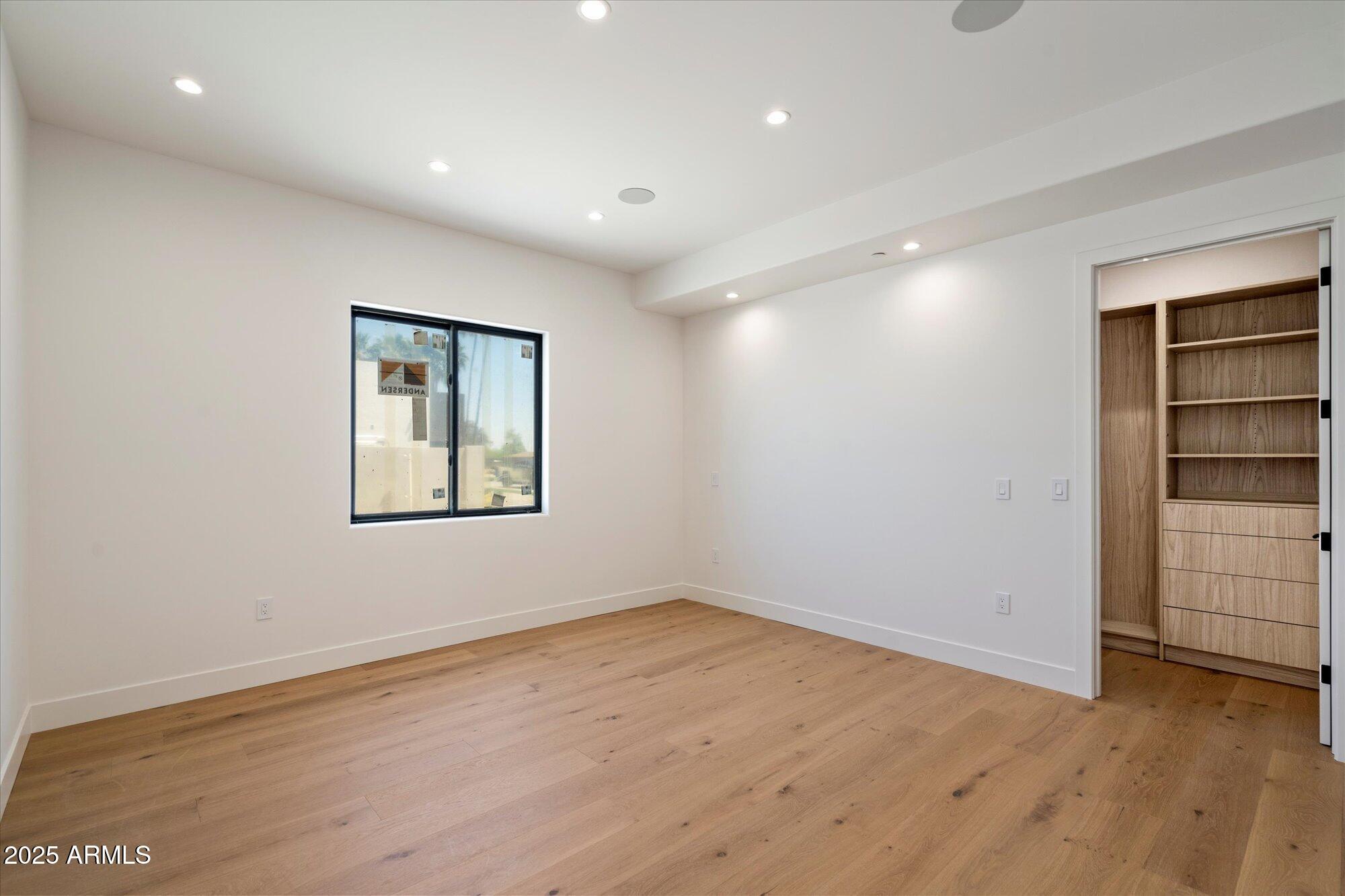 6202 E LARKSPUR Drive