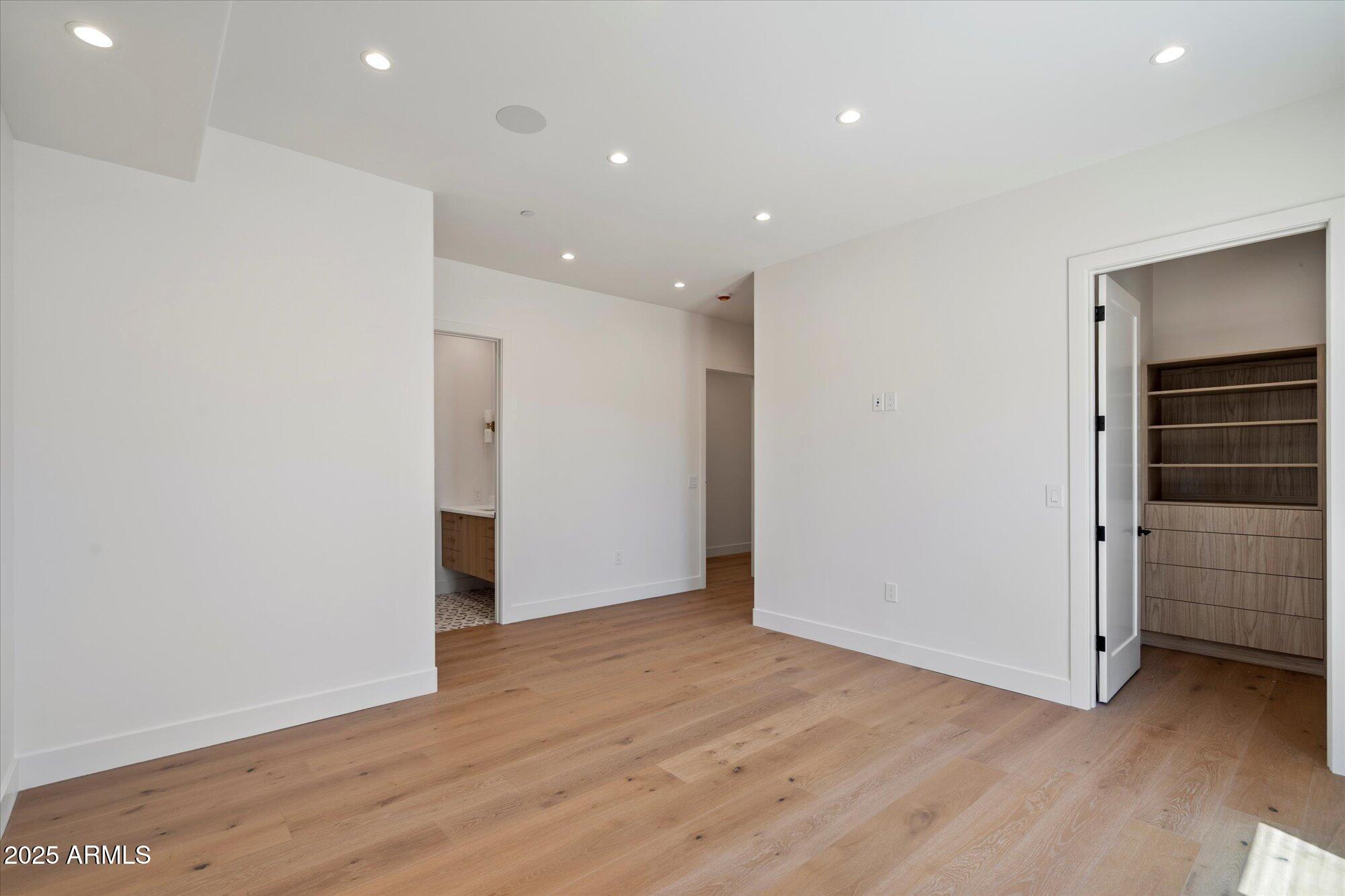 6202 E LARKSPUR Drive